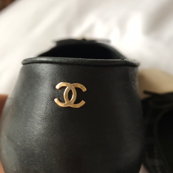 Chanel flats size 38 1/2 fits a size 8 - Picture 5 of 5